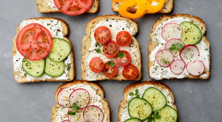 toast vegetarian cu rosii, castraveti si ridichi - ce inseamna vegetarian