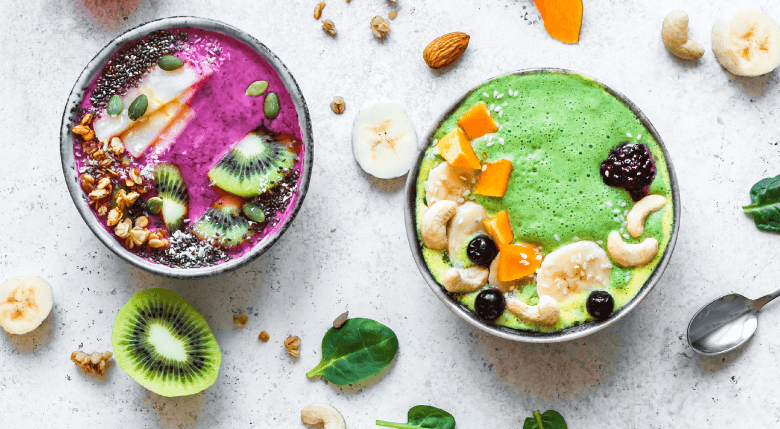 smoothie bowl-uri raw vegane - ce inseamna vegetarian