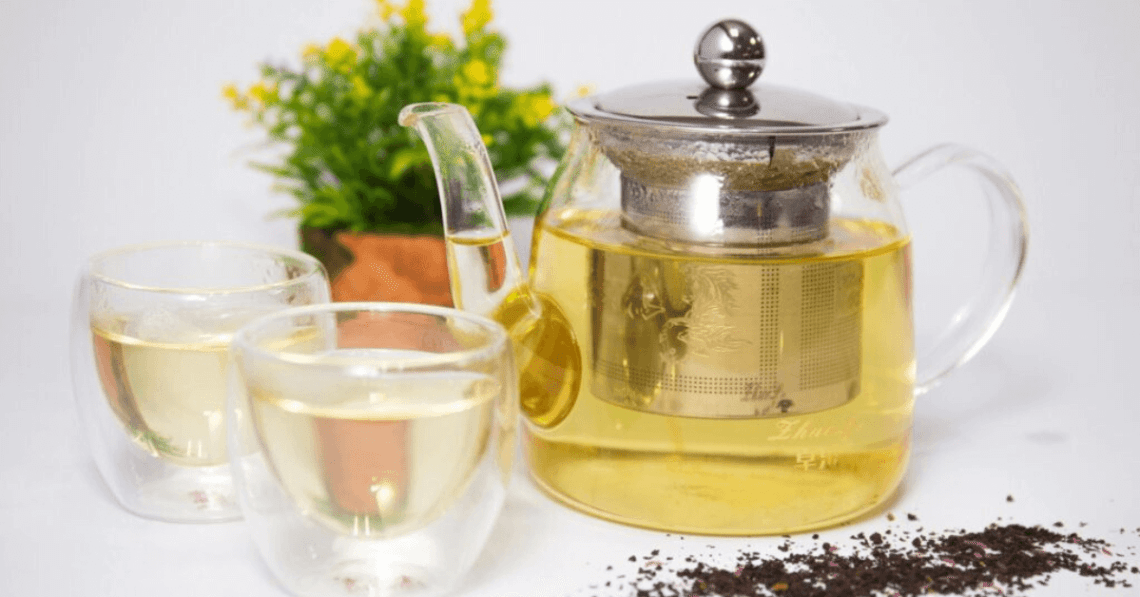 Ce beneficii are ceaiul de sunătoare_ Descoperă efectele naturii pentru sănătatea ta